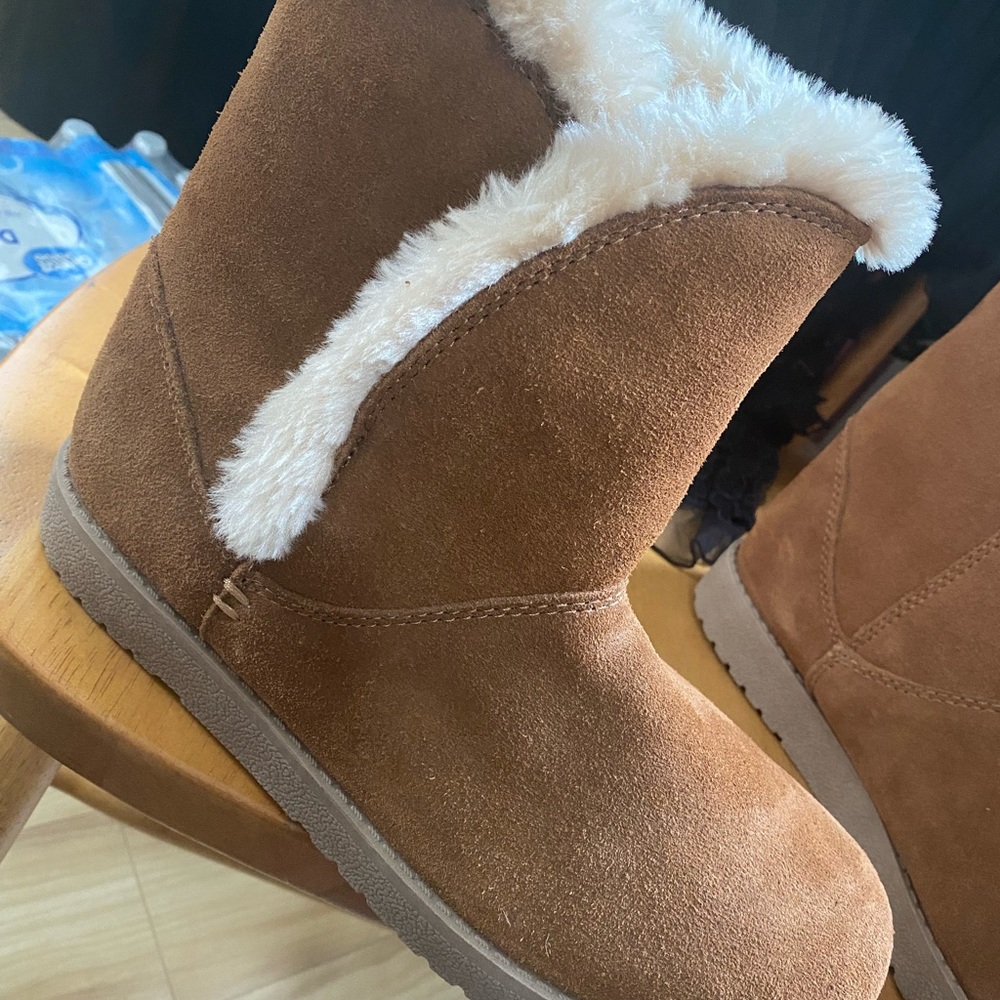 Never been worn target boots!🤎